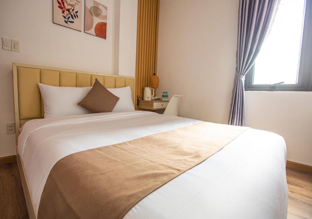 Torino Hotel Dalat Екстериор снимка