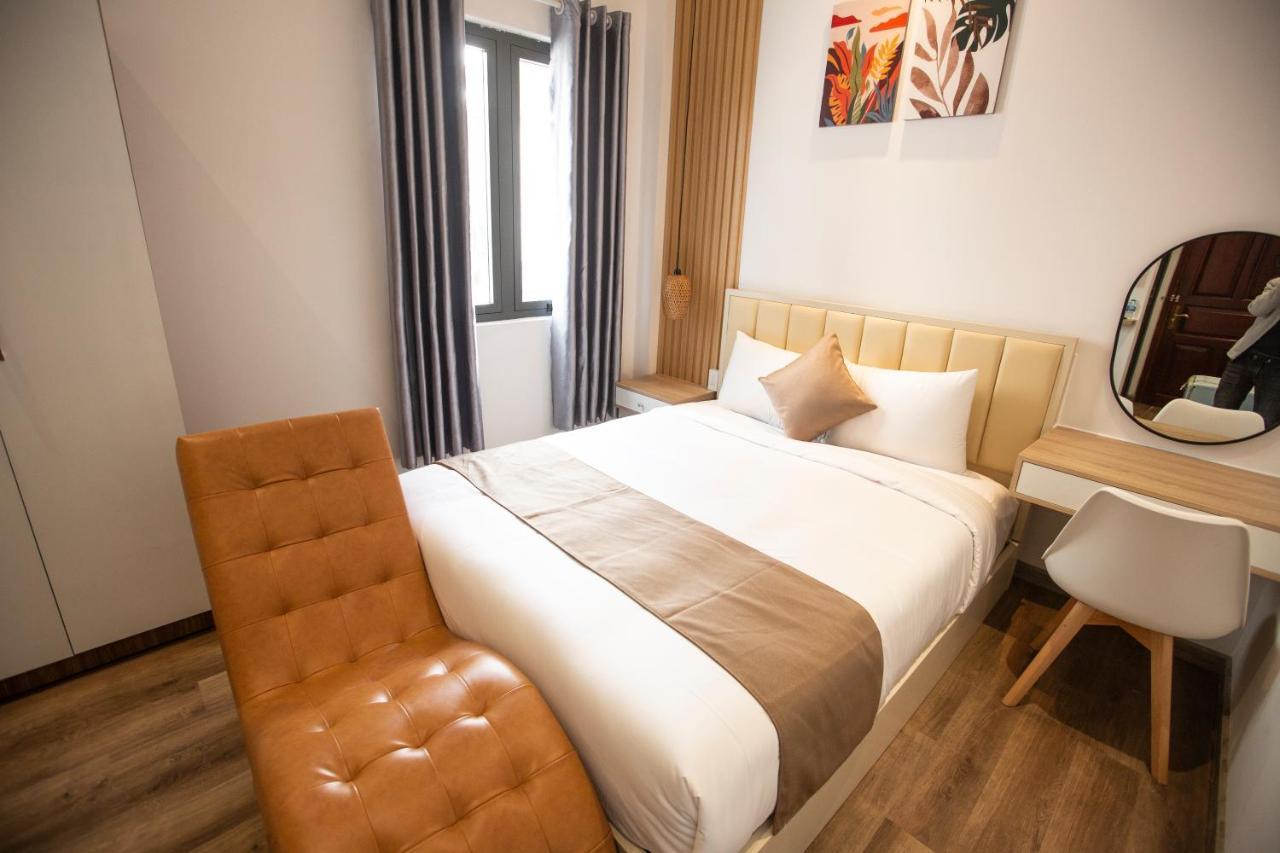 Torino Hotel Dalat Екстериор снимка