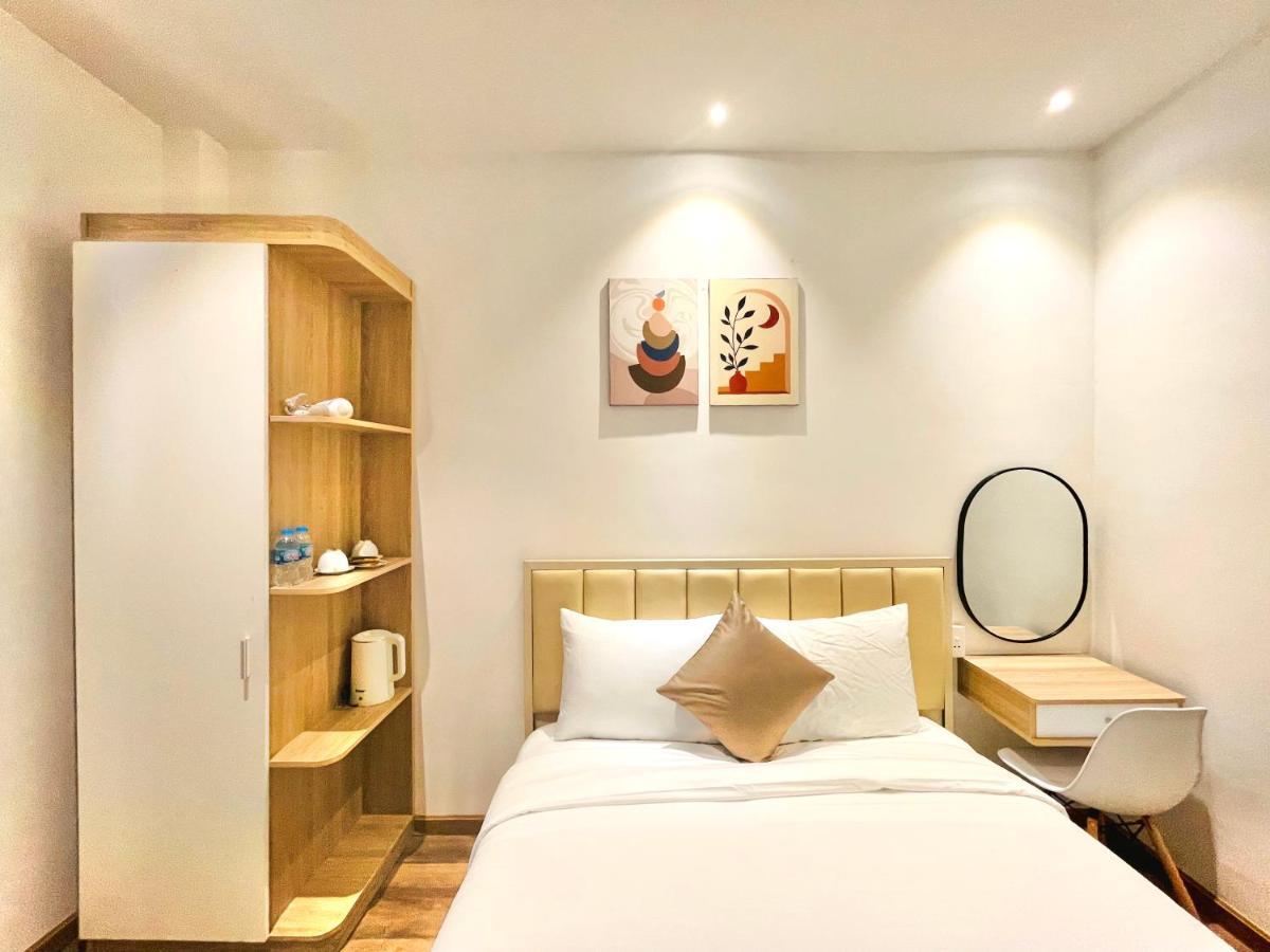 Torino Hotel Dalat Екстериор снимка