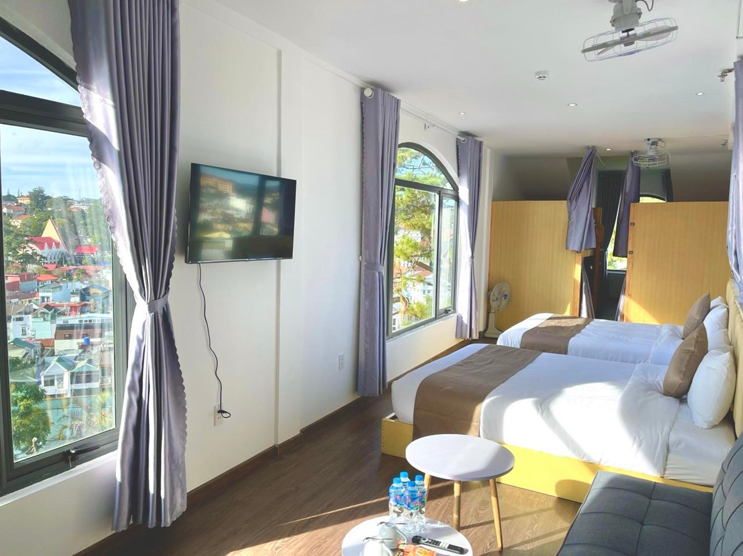 Torino Hotel Dalat Екстериор снимка