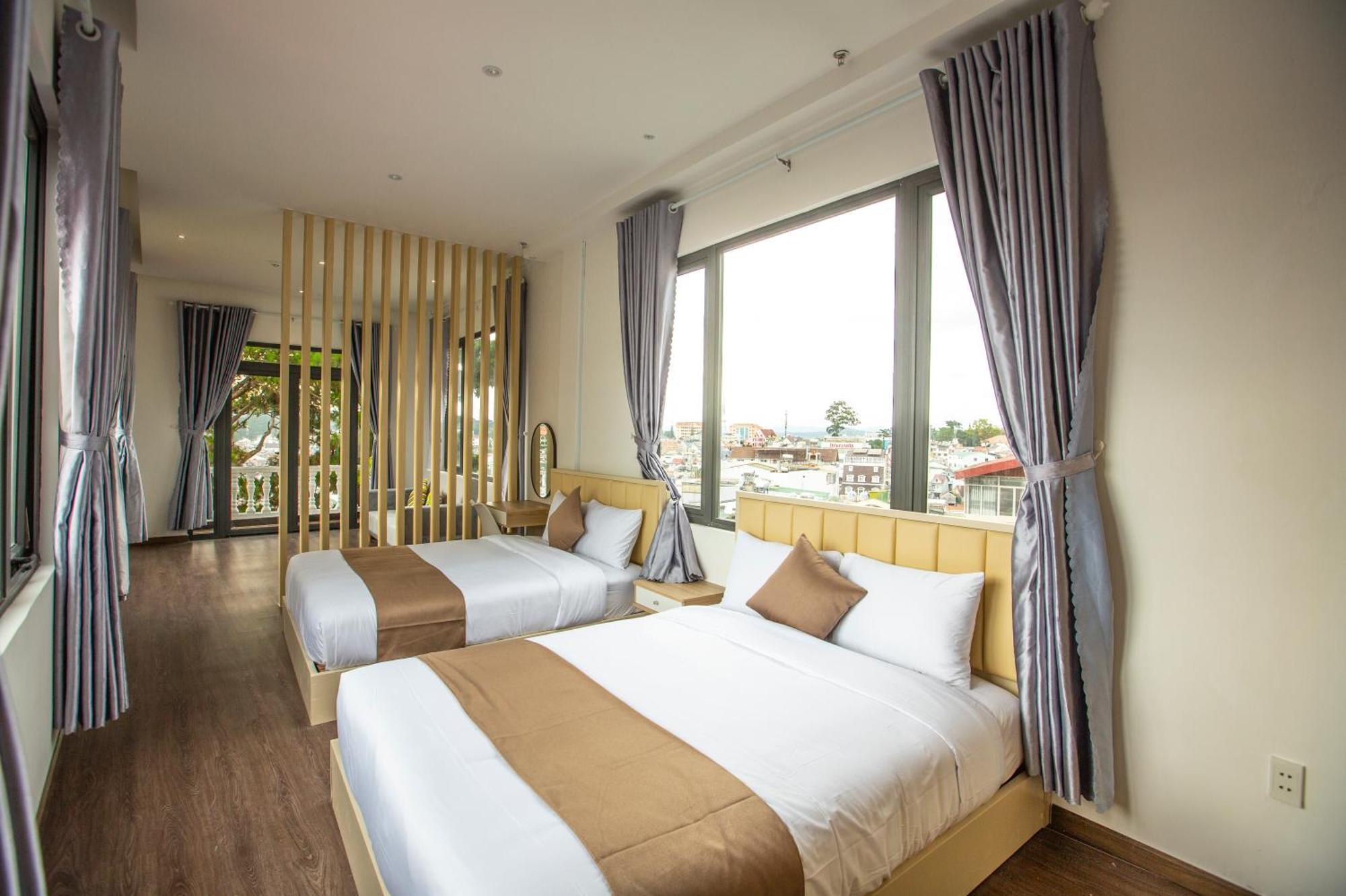 Torino Hotel Dalat Екстериор снимка